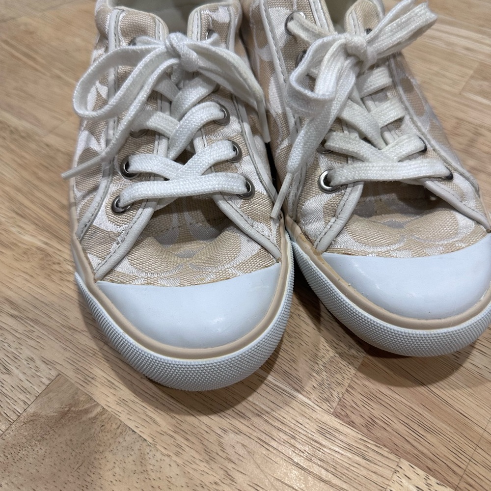 Coach Canvas Lace-Up Sneakers cream/White Size 6.5